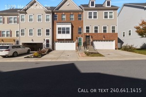 featured image of 1399 Hawthorn Dr