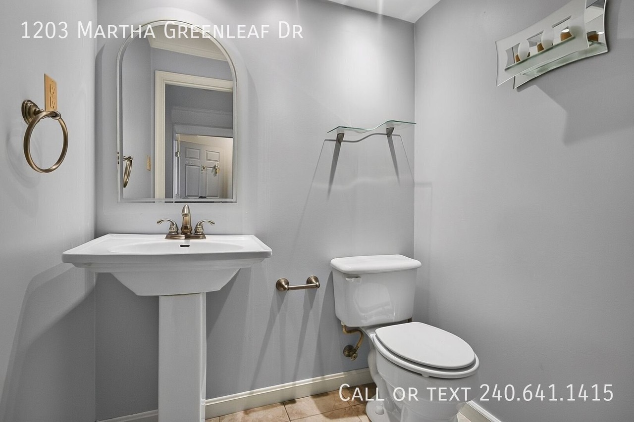 1203 Martha Greenleaf Dr - Photo 2 of 30