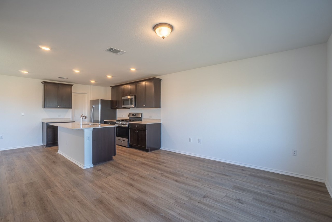 12204 Scarlet Sleeve Way - Photo 7 of 33