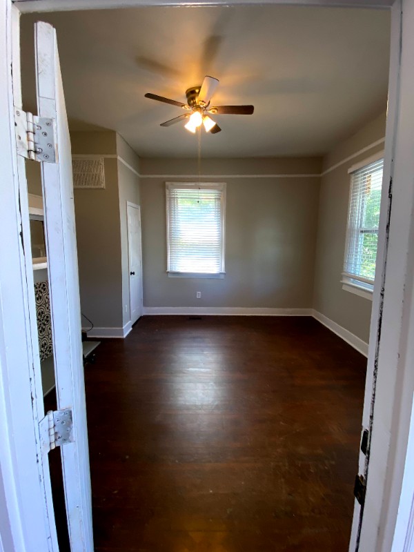 516 N 6th St #1 - Photo 4 of 17