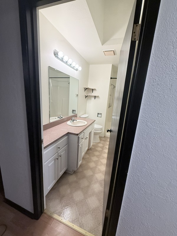 5525 Vida Ave - Photo 3 of 9