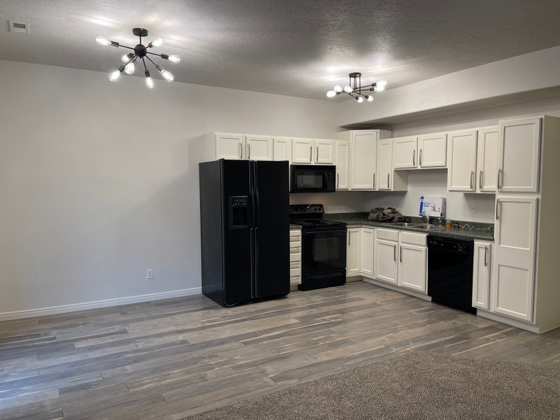6682 S Pine Landing Way - Photo 2 of 9