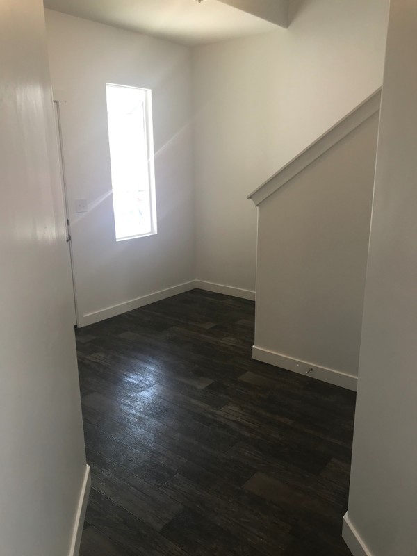 14877 S Beckenbauer Ave - Photo 5 of 10
