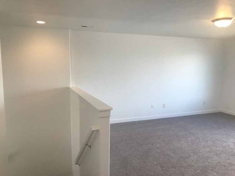 14877 S Beckenbauer Ave - Photo 6 of 10