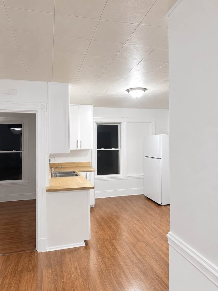 76 Maine Ave #2 - Photo 5 of 14