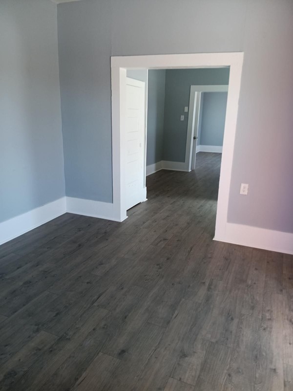215 W King Ave #4 - Photo 6 of 12