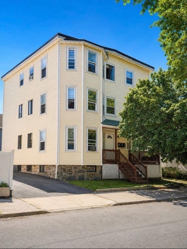 32 Morris St #1