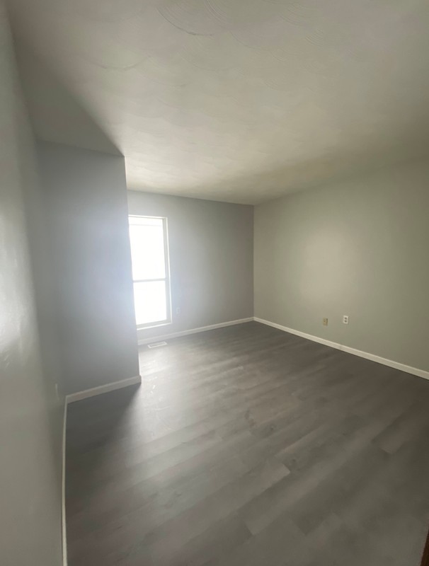 4 Clemens Ave #B - Photo 3 of 4