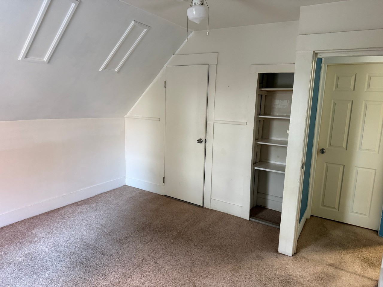 1 Beacon Ct - Photo 5 of 6