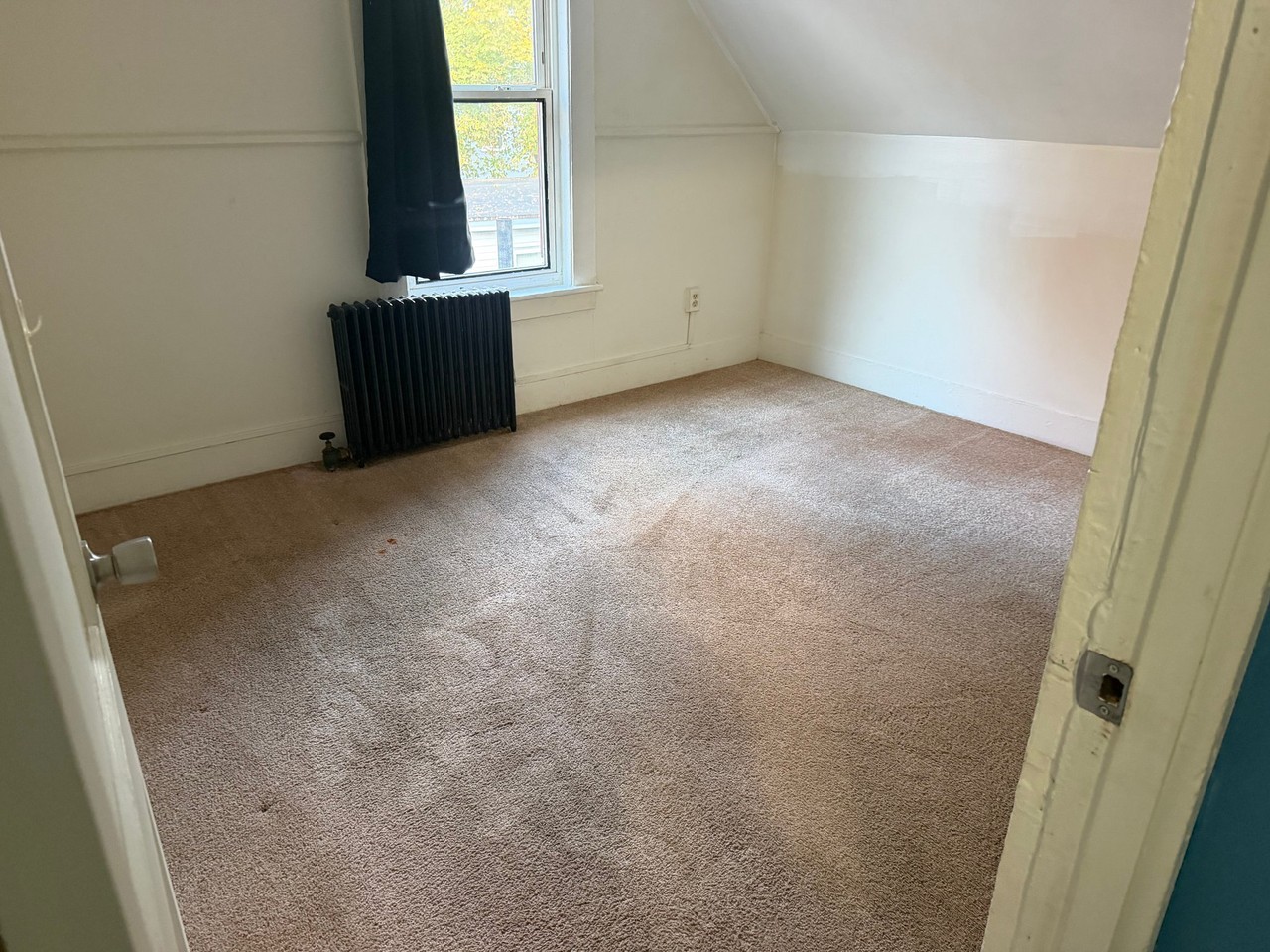 1 Beacon Ct - Photo 6 of 6