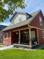 featured image of 103 S Davis St