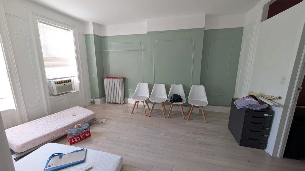 537 46th St #2 - Photo 7 of 13
