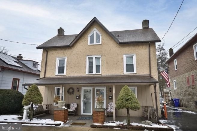 526 East Ave - Photo 3 of 7