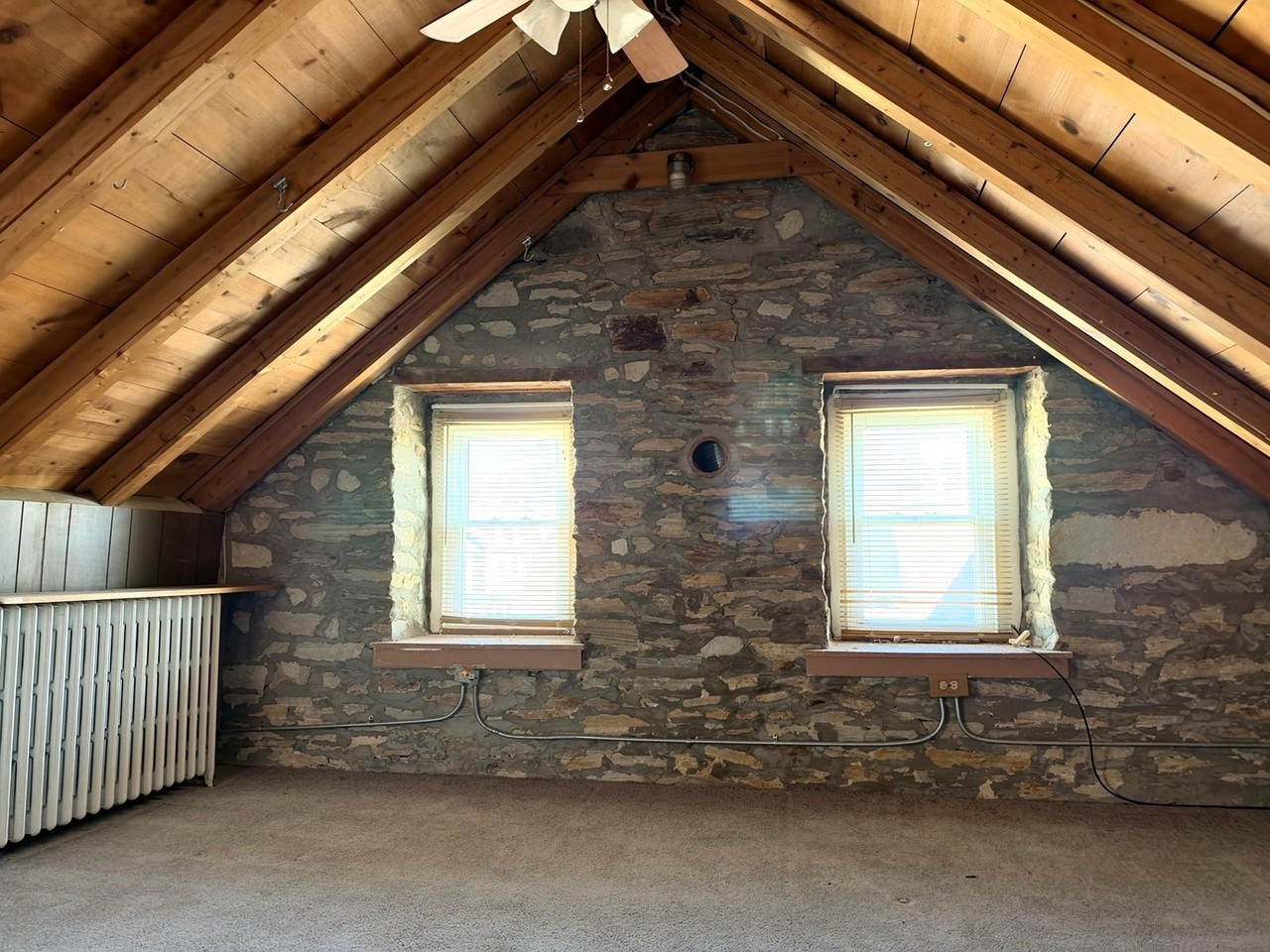 526 East Ave - Photo 4 of 7