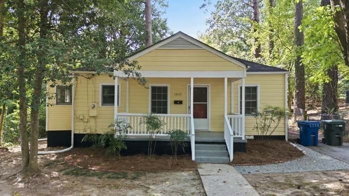 1410 Rosedale Ave - Photo 2 of 20
