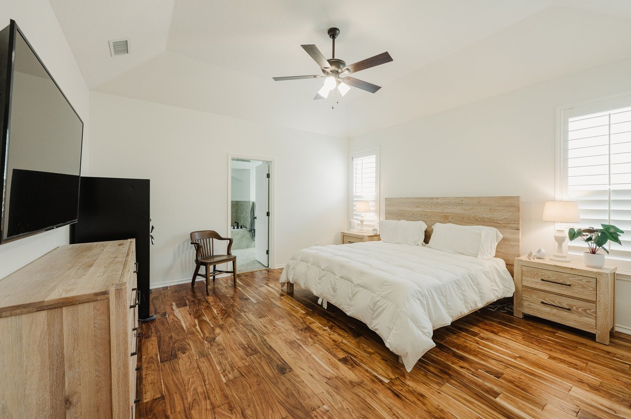 5305 Mathis St - Photo 7 of 19