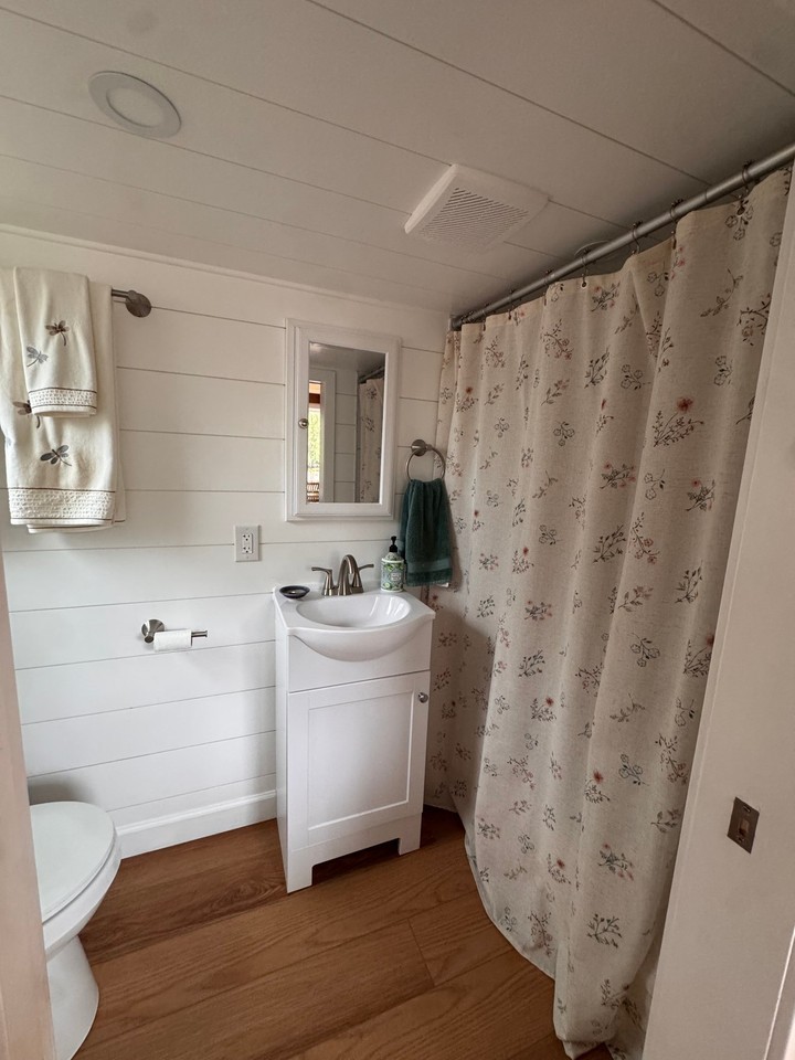 209 Fox St #TH - Photo 4 of 8
