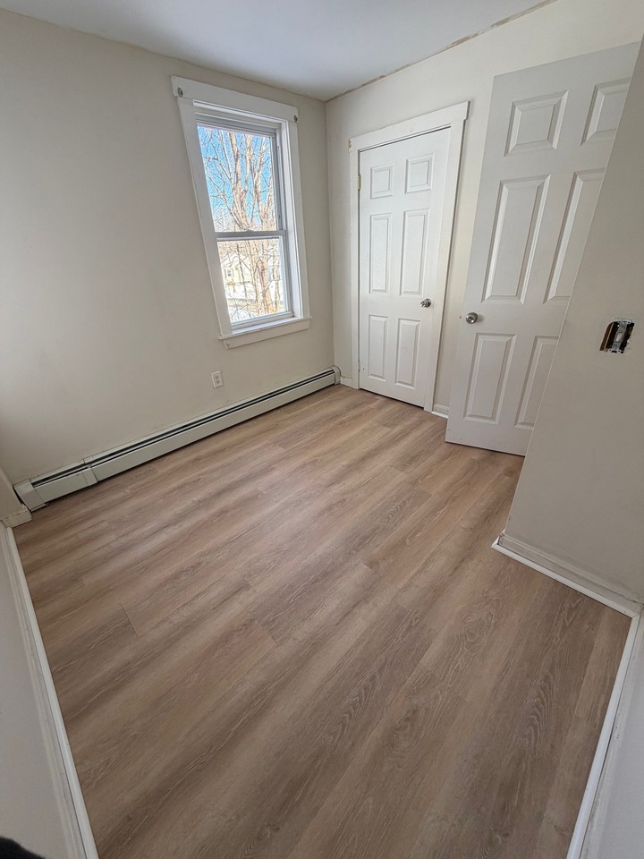 92 Arlington St #1 - Photo 7 of 14