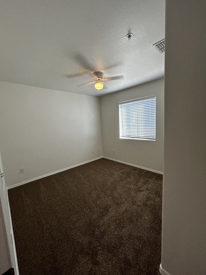 3089 Sombrero Dr #102 - Photo 7 of 16