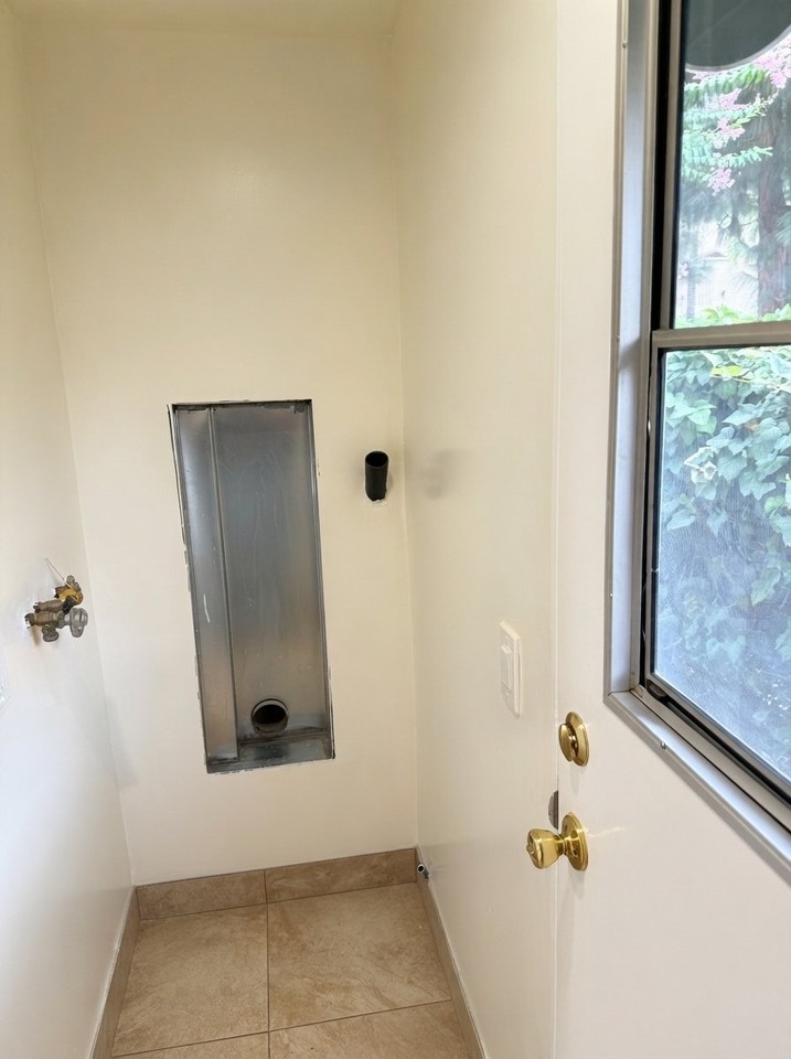 2320 Mira Vista Ave #A - Photo 5 of 6