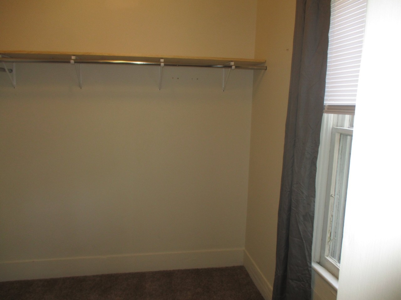 1014 Denton St - Photo 6 of 7