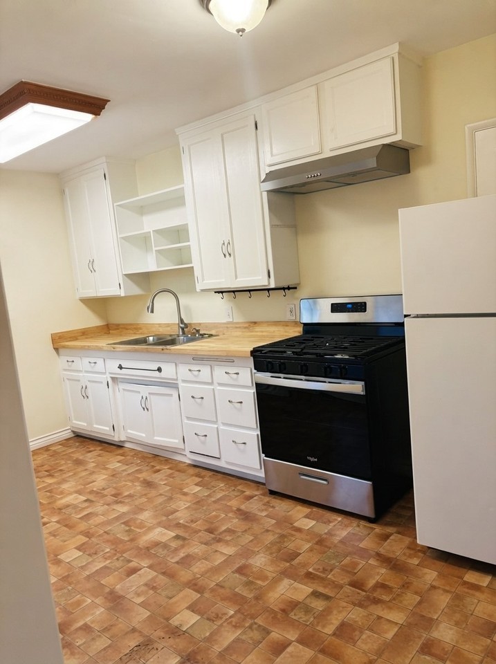 514 Fermoore St - Photo 2 of 5