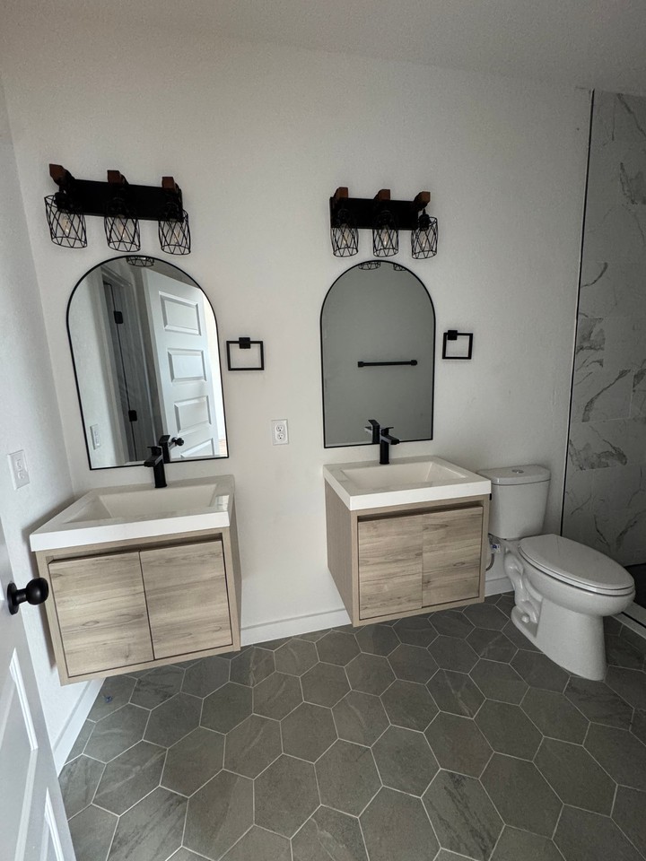 416 Mesquite St #A - Photo 7 of 19