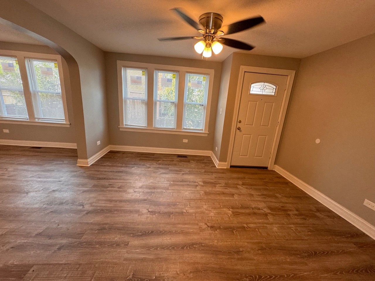 2235 Vermont St #2235-1R - Photo 5 of 10