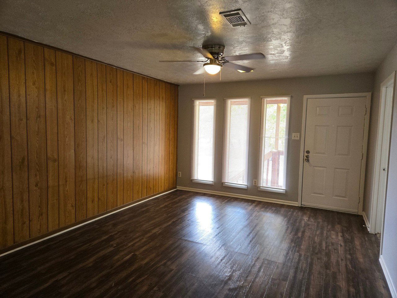 2411 Bandera Dr #C - Photo 2 of 8