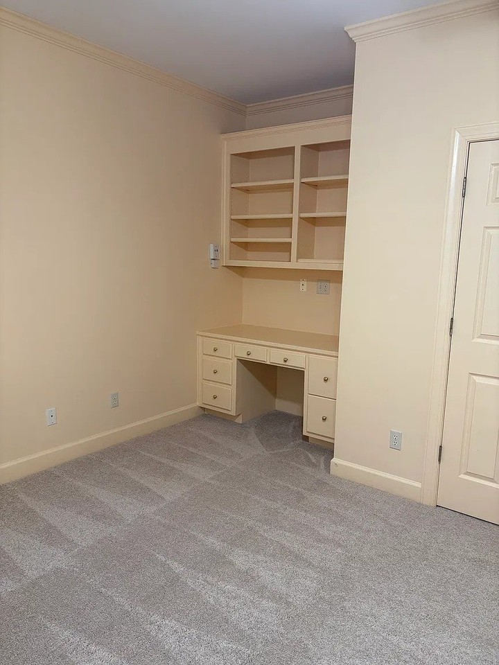 3933 Gaineswood Ln - Photo 4 of 7