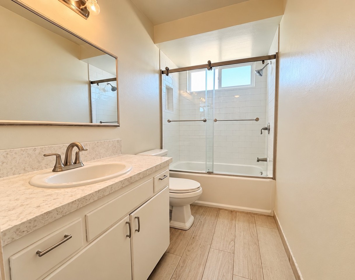 320 S Victoria Ave #1 - Photo 7 of 10