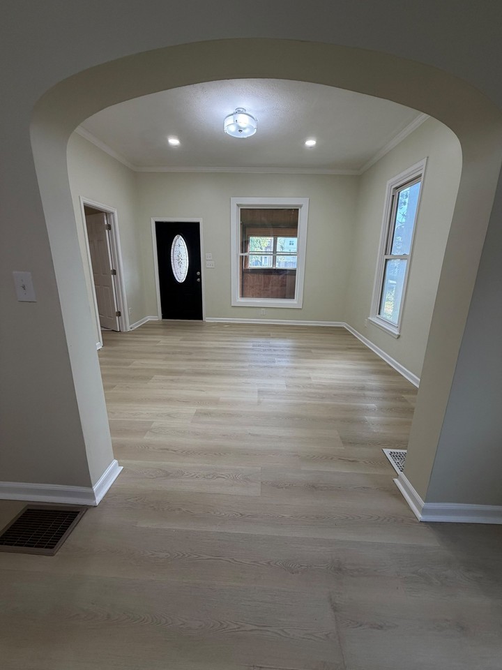 2436 Guilford Ave - Photo 3 of 11