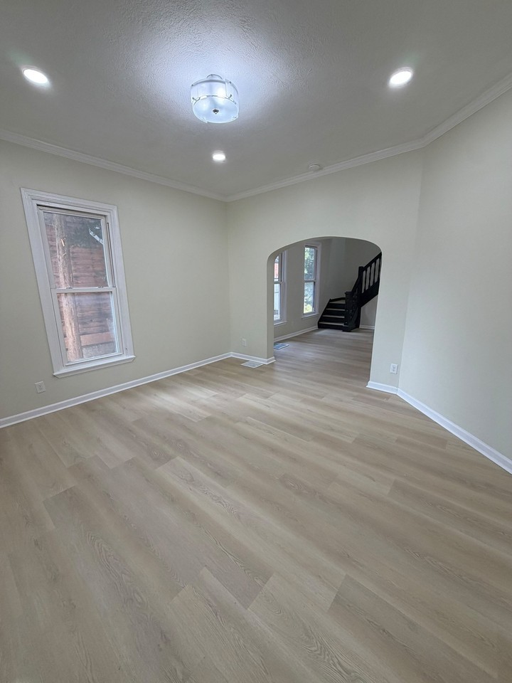 2436 Guilford Ave - Photo 4 of 11