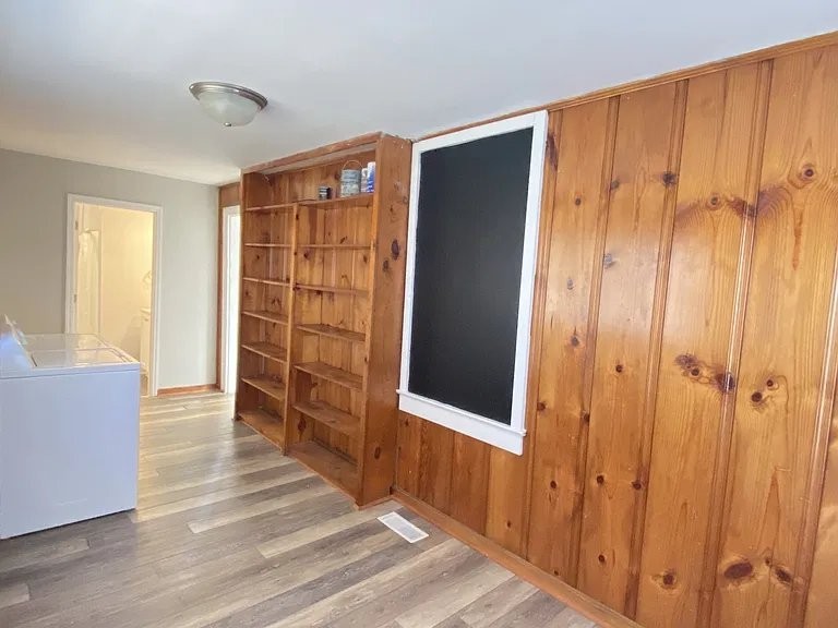 410 Hill St - Photo 3 of 4