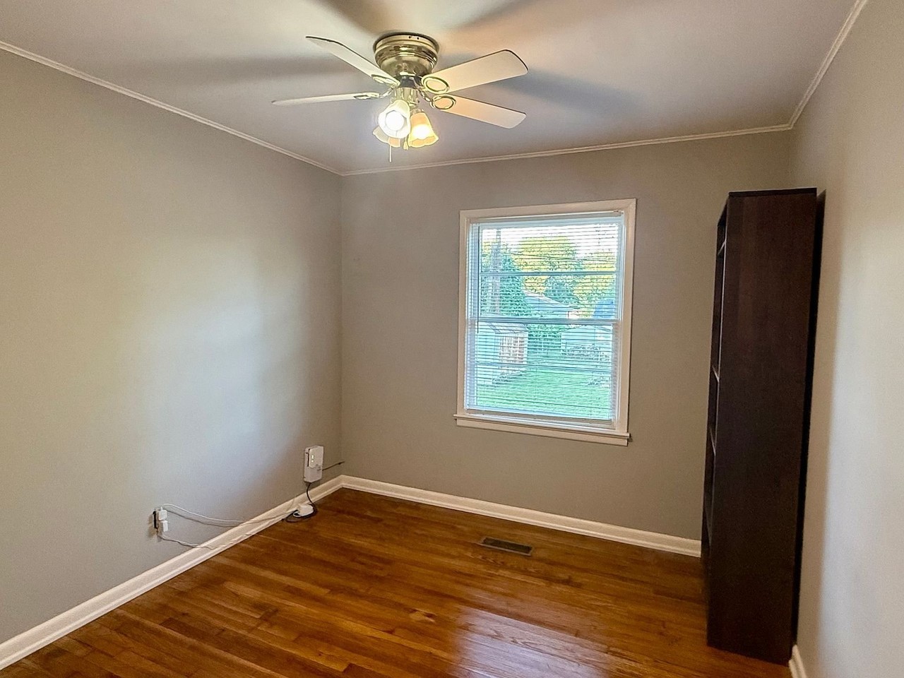 710 N 45th St - Photo 4 of 10