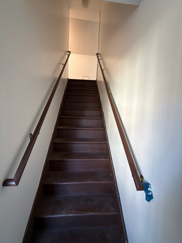 524 East Main Street - Photo 5 of 12