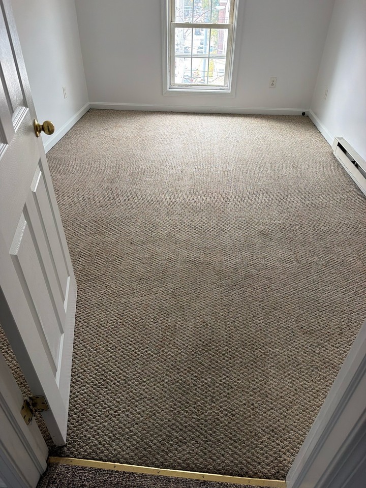 524 East Main Street - Photo 6 of 12