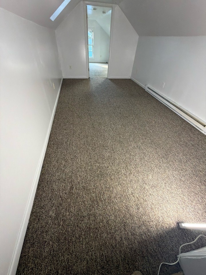 524 East Main Street - Photo 7 of 12
