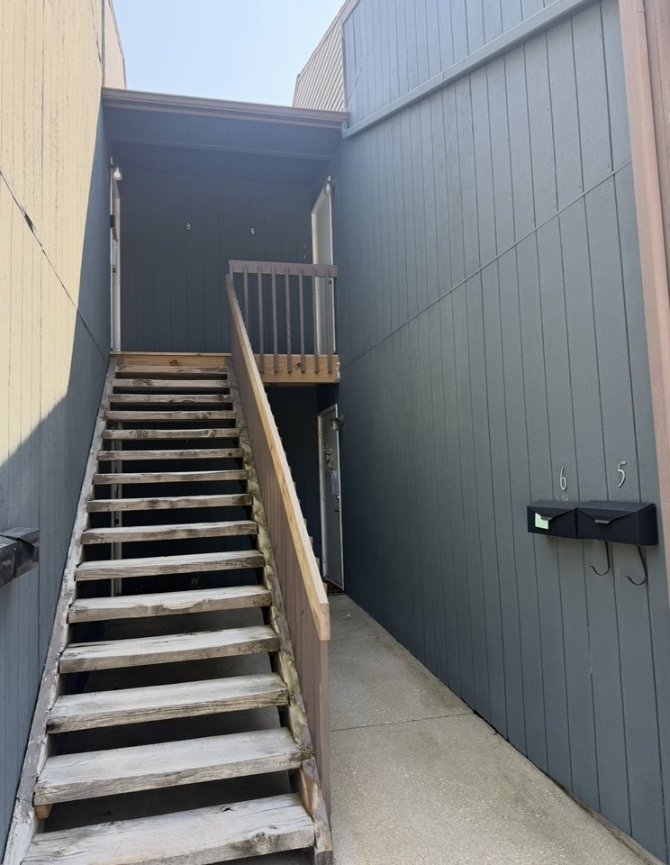 608-610 Wabash Avenue - Photo 2 of 9