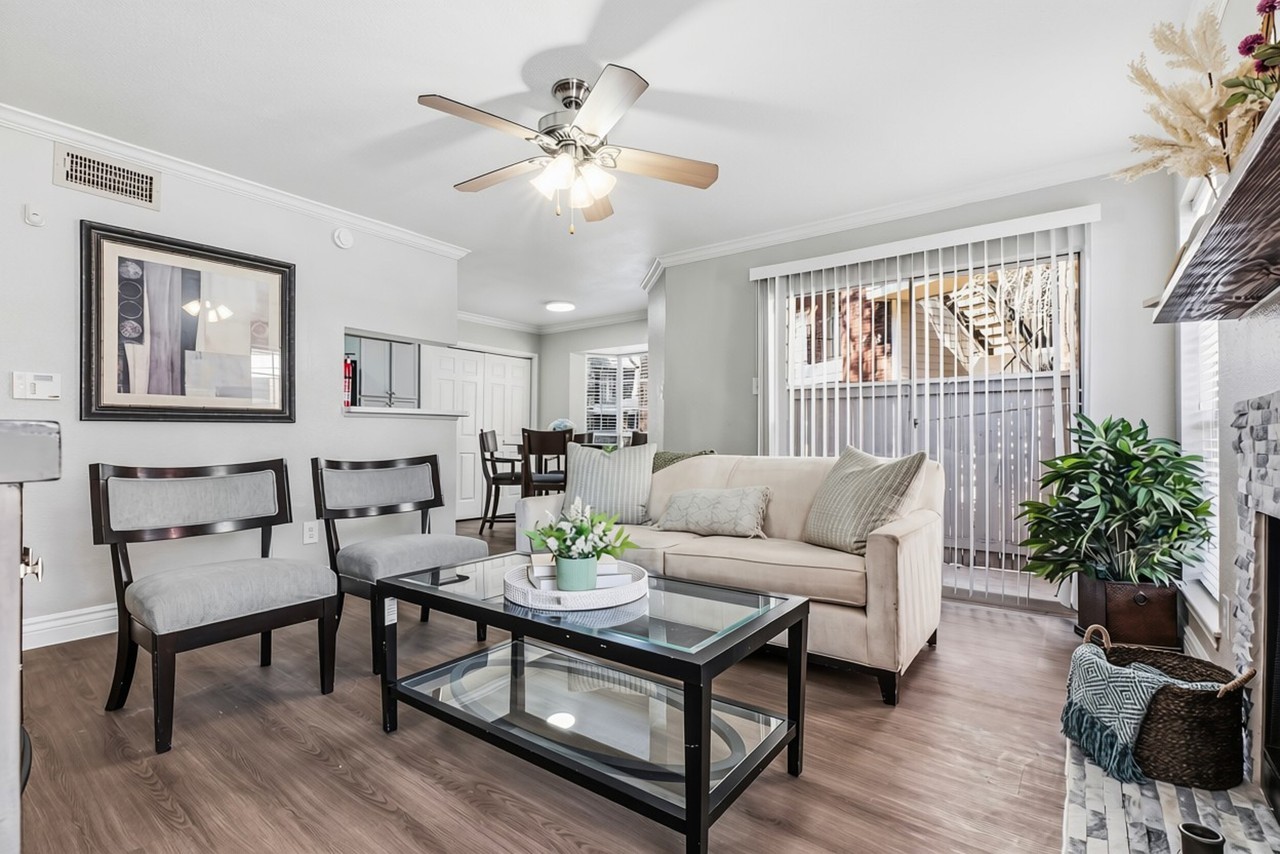 Beacon Hill Apartments - Photo 4 of 40