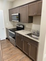 featured image of 302 W 9th St