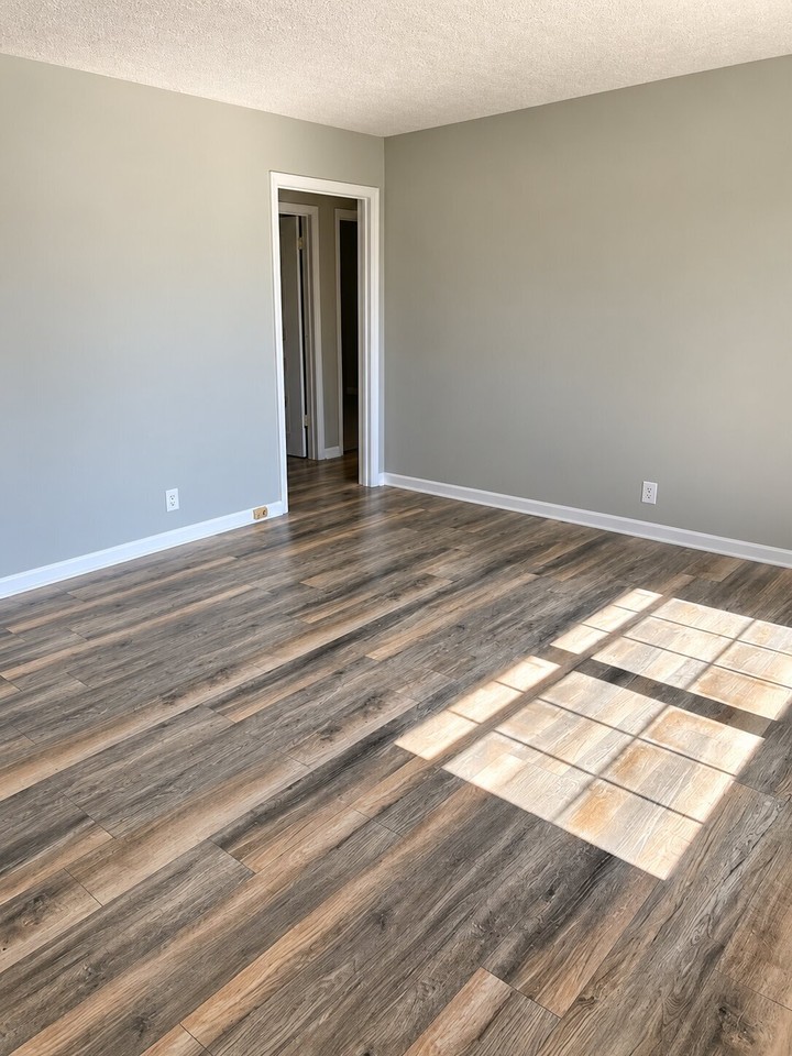 1613 Hartsville Pike - Photo 3 of 13