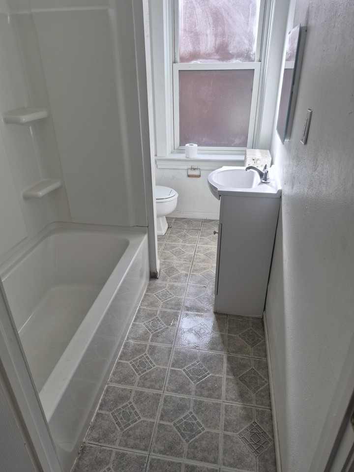5401 S. Grand - 3 #3 - Photo 4 of 4