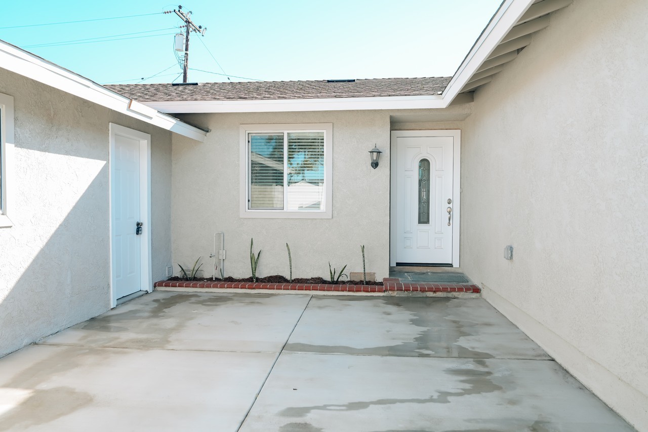 16490 Van De Velde Way - Photo 4 of 48