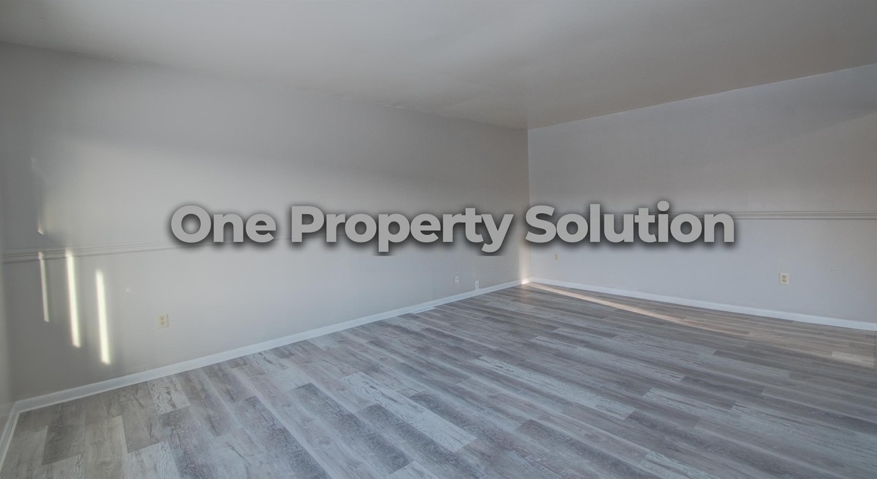 1141 Logan St #1 - Photo 6 of 19