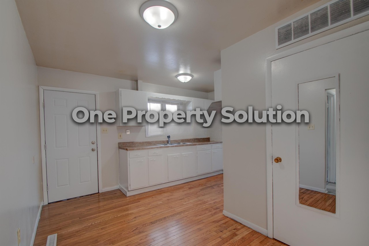 1141 Logan St #1 - Photo 7 of 19