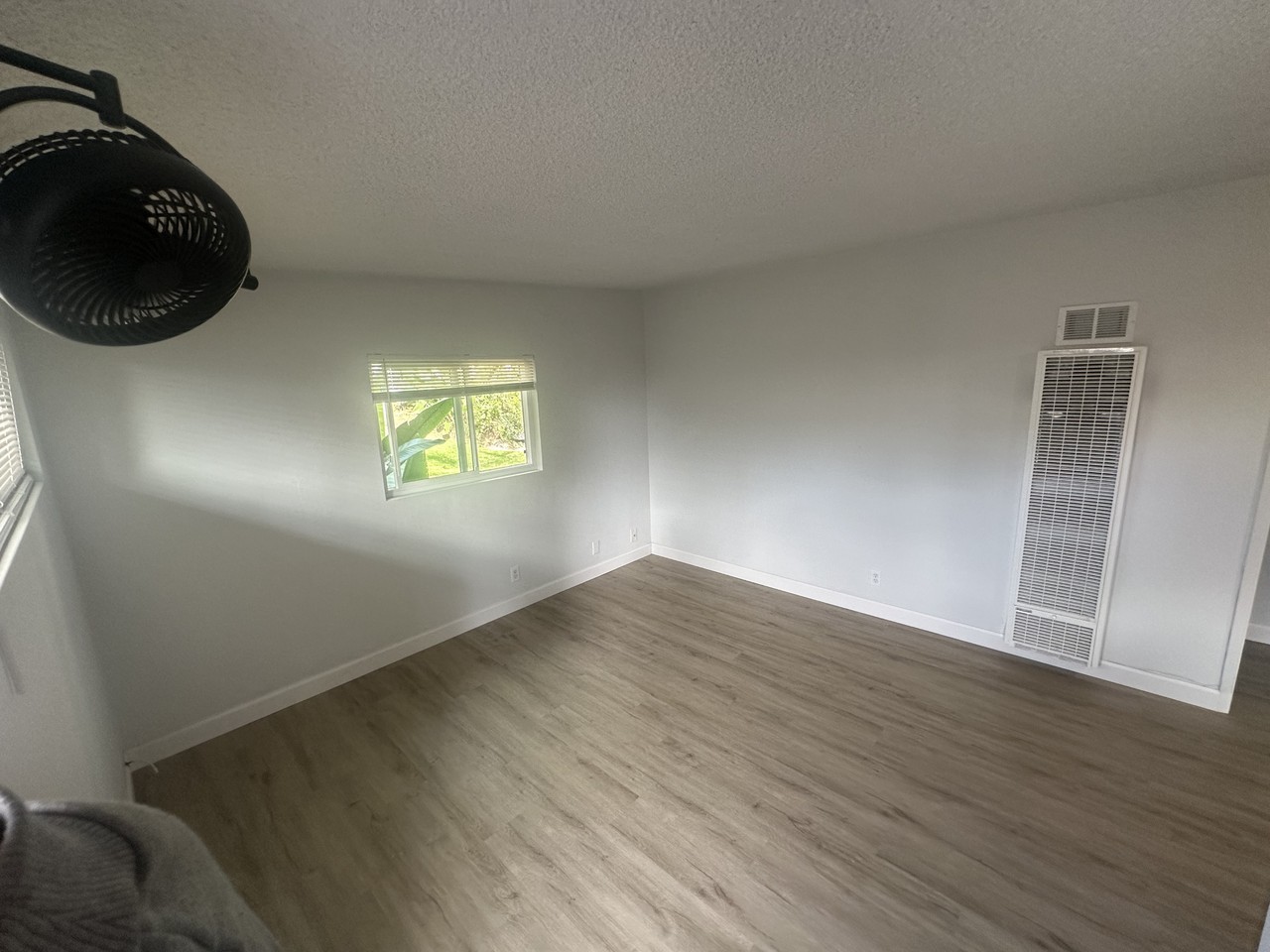 717 S Cedros Ave #717 - Photo 3 of 19