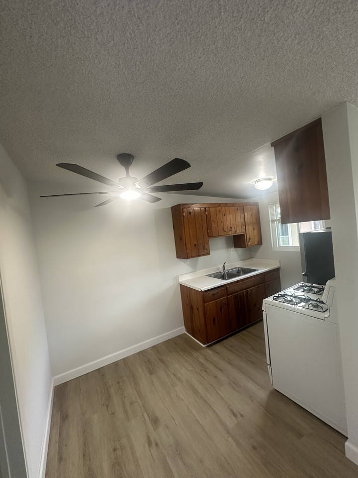717 S Cedros Ave #717 - Photo 6 of 19
