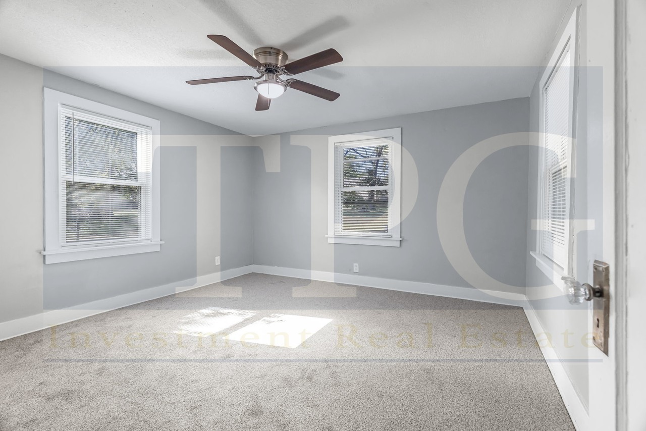 8720 N Grand Ave #1 - Photo 6 of 20