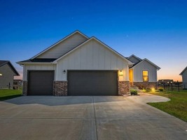 featured image of 2640 S Clear Creek St #2640